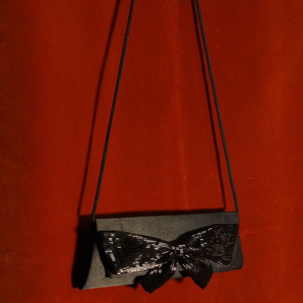 Elegant Black Clutch Bag With Beaded Bow